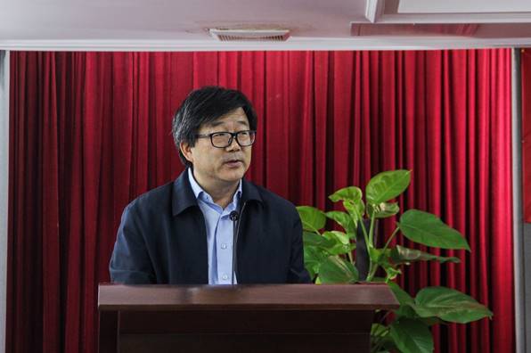 配圖2：華南師范大學(xué)副校長(zhǎng)朱竑致辭