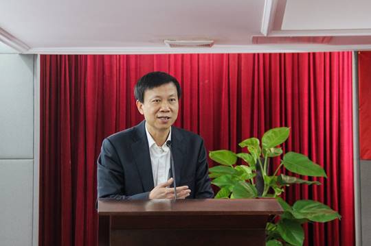 配圖6：暨南大學(xué)出版社社長(zhǎng)徐義雄致辭