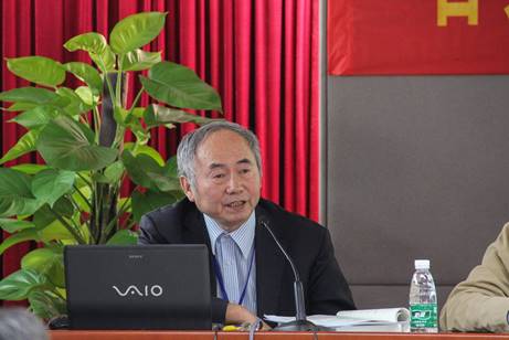 配圖8：首都師范大學(xué)教授黃天樹(shù)作大會(huì)報(bào)告《甲骨文中的假設(shè)連詞“若”》