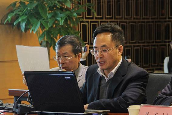 配圖15：華南師范大學(xué)教授張玉金作大會(huì)報(bào)告《殷墟甲骨文時(shí)間介詞“自”研究》