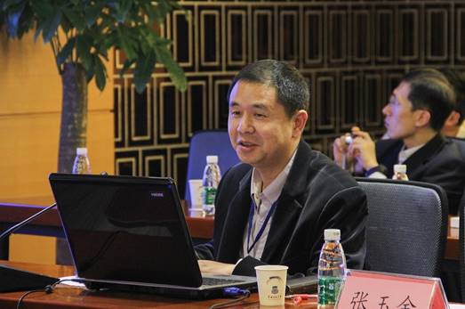 配圖19：香港中文大學(xué)教授沈培作大會(huì)報(bào)告《古文字資料中月鐸二部相通例證檢討之——試論“丯”與“耤”的關(guān)系及相關(guān)問(wèn)題