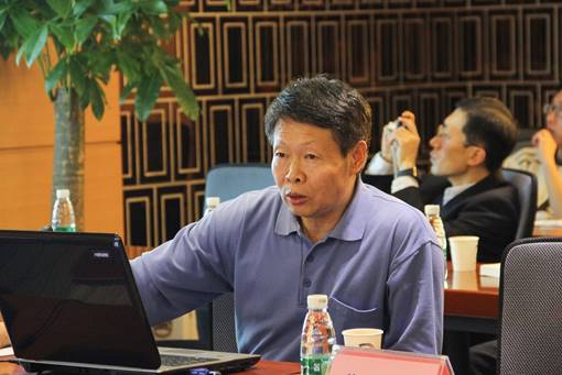 配圖17：河南大學(xué)教授王蘊(yùn)智作大會(huì)報(bào)告《“ ”“茲”“玆”“茲”“幺”“玄”同源證說(shuō)》